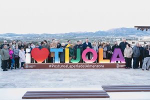 La escultura 'I love Tíjola' se puede encontrar en la nueva Plaza del Ayuntamiento.