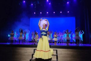 La Blancanieves y los 9 enanitos más flamencos.