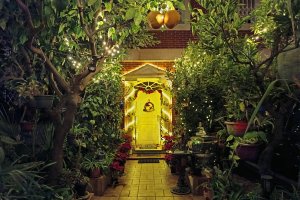 Así luce una de las entradas a una casa de Ciudad Jardín durante estas navidades.