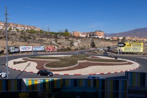 Así luce la nueva rotonda cercana al Centro Comercial Torrecárdenas.
