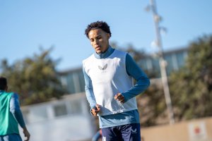 Lázaro Vinicius está listo para debutar y ya entró en la lista de convocados contra el Sevilla.