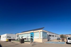 La piscina cubierta será uno de los lugares donde se instalarán paneles fotovoltaicos.