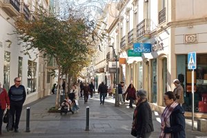 Primer día de rebajas en Almería.