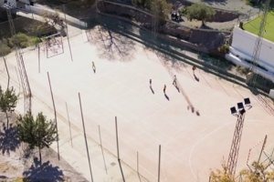 Vista aérea del estado actual del polideportivo de Enix.