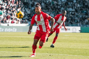 Luis Javier Suárez en el partido contra el Córdoba, donde abrió el marcador desde el punto de penalti.