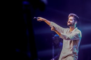 El cantante Camilo, durante un concierto en el WiZink Center de Madrid.