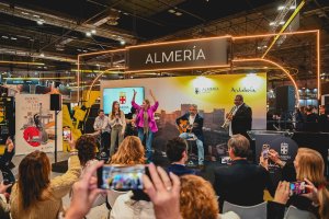 La familia Carmona actuaba en directo en las tablas almerienses de FITUR 2025.