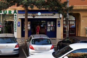 El despacho receptor donde se ha validado el boleto ganador de Euromillones.