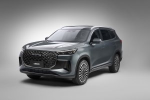 La producción arranca ahora con la versión de combustión, a la que seguirá este mismo año la PHEV (Plug in Hybrid).