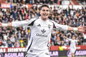 Morcillo se bastó para acabar con la grandeza del favorito.