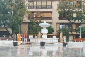 Fuente vallada de la plaza de San Pedro