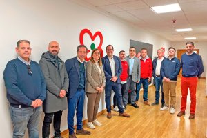Compañeros de New Holland y Primaflor durante su visita