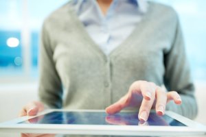 1.364 euros al mes más comisiones: Nueva oferta laboral en Almería, dónde y cómo.