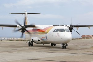 Avión en el aeropuerto de Almería.