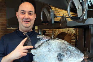 José Manuel Berenguer, chef de Tinta Negra, en su restaurante.