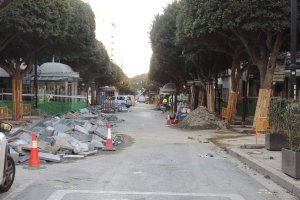 Obras para la peatonalización del Paseo de Almería.