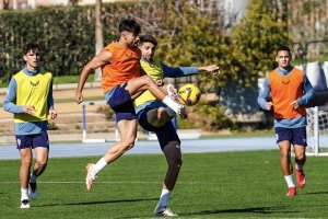 Arnau es uno de los fijos para Rubi en la rotación titular del Almería.