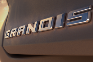 El nuevo Grandis se presentará en julio y saldrá a la venta a finales de otoño.