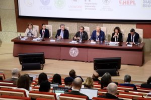 Los rectores de siete de las ocho universidades que forman UNIgreen, durante la mesa redonda de este martes en la UAL.
