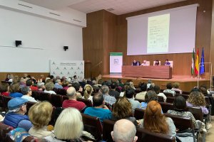 Presentación del libro 'Rumbo al ecocidio' en la Biblioteca Villaespesa