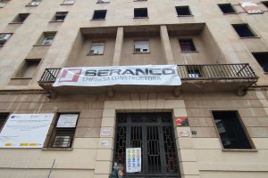 Fachada del edificio sindical en obras