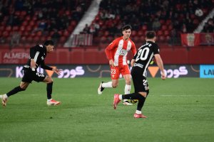 Selvi Clua en el partido ante el Elche en el Estadio de los Juegos Mediterráneos.