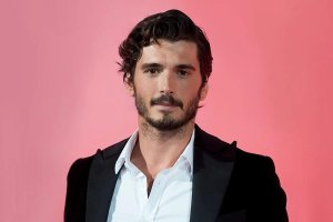 Yon González.