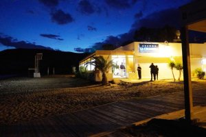 La espectacular nueva ubicación del asador La Chumbera en Agua Amarga.