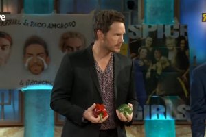 El actor Chris Pratt, en pimientos de Almería en el programa 'La Revuelta'.