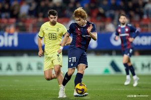 Uno de los grandes del Almería firmó medio partido para olvidar.