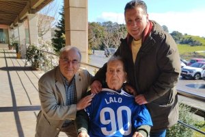 Eduardo Gómez Lalo sigue sintiendo los colores del Real Oviedo.
