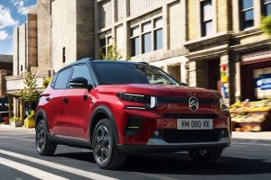 El Nuevo Citroën ë-C3 Comercial se presenta como un biplaza robusto y muy espacioso.