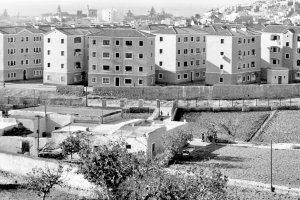 El nuevo barrio de la Plaza de Toros con la Rambla de Belén y los cortijos que la habitaban en los primeros años 60.