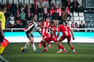 Kaiky fue titular, pero suspendió em Burgos, como todos.