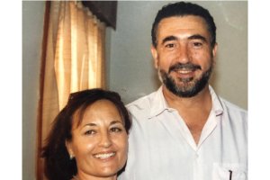 Luis García Collado con su mujer en una imagen de años atrás.