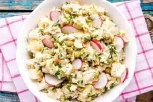 Una receta de ensalada con patata.