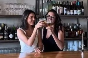 Paz Padilla y su hija Anna en la reinauguración de 'El Trompeto'.