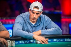 El presidente del Castellón dirige al club de una forma peculiar.