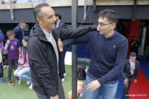 José Luis Oltra y Asier Garitano se saludan antes del Eldense-Sporting.