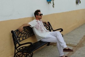 El artista almeriense David Bisbal, en este pueblo de Almería.