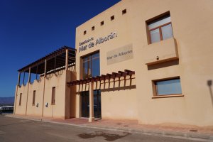 La desaladora 'Mar de Alborán' representa un avance significativo en la lucha contra la sequía en Almería.