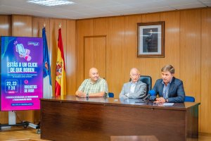 La presentación del congreso en el Salón de Plenos de Roquetas de Mar.