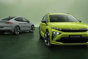 Imagen de la renovada familia Enyaq de altas prestaciones de Skoda