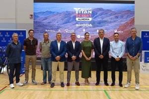 Organizadores y patrocinadores de la Titan Desert Almería 2025.