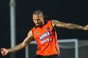 Luis Suárez entrenando en Barranquilla con la Selección de Colombia.