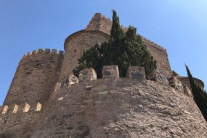 El castillo data del siglo XVI y actualmente es una vivienda privada.