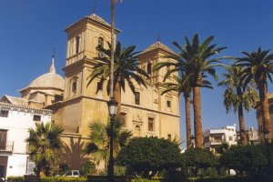 Fachada de la iglesia de Nuestra Señora de la Asunción.