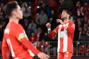 Leo Baptistao y Sergio Arribas lamentando una ocasión en el partido Almería-Real Oviedo de la fase regular del campeonato.