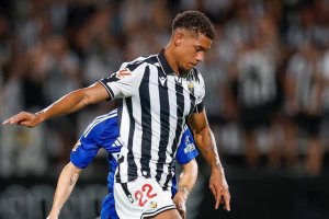 Daijiro Chirino entra en escena en un mercado donde el Almería busca refuerzos en defensa.