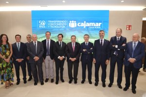 Alta dirección de Cajamar y representantes de los principales organismos públicos.